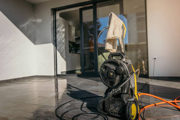 Professional Pressure Washing in Holiday, FL